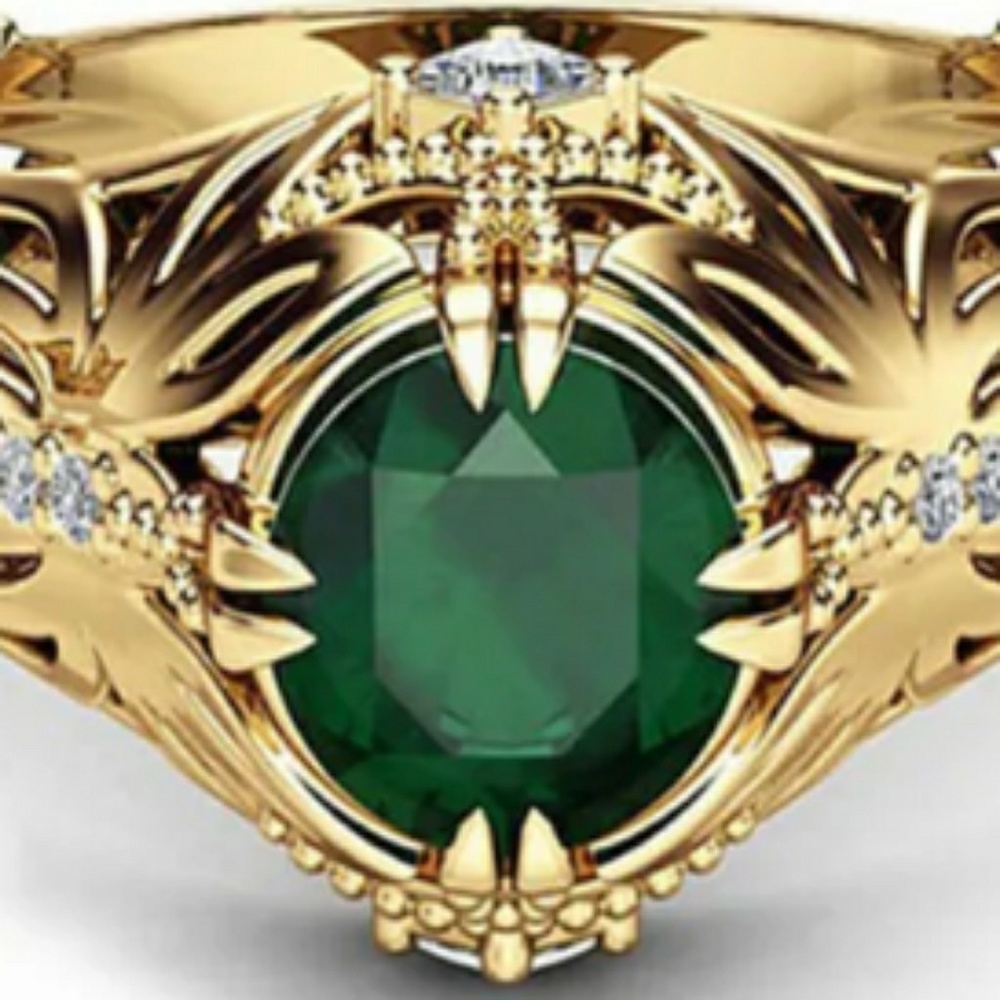 Women's sz 7 Gold Cubic Zircon Ring